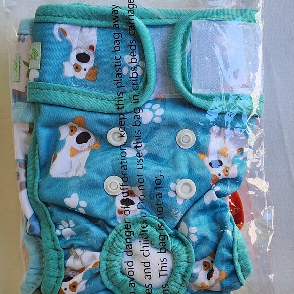 Wegreeco Female Dog Diapers Small (3) Pack Reusable Animal Prints NEW - Picture 2 of 10